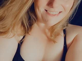 LittleReddPrincess WebCAM 