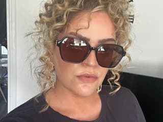 WebCAM di curlycherryuk